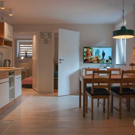 Noclegi "Boczna 5A" Apartamenty Goscinne Szczawno-Zdroj Εξωτερικό φωτογραφία